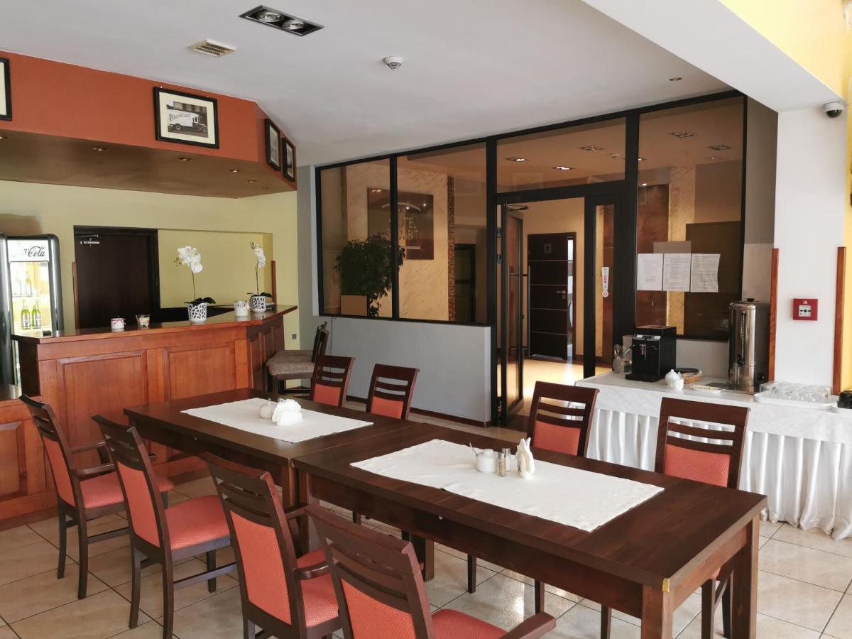Hotel Gambit I Restauracja Cieszyn Cieszyn  Ngoại thất bức ảnh