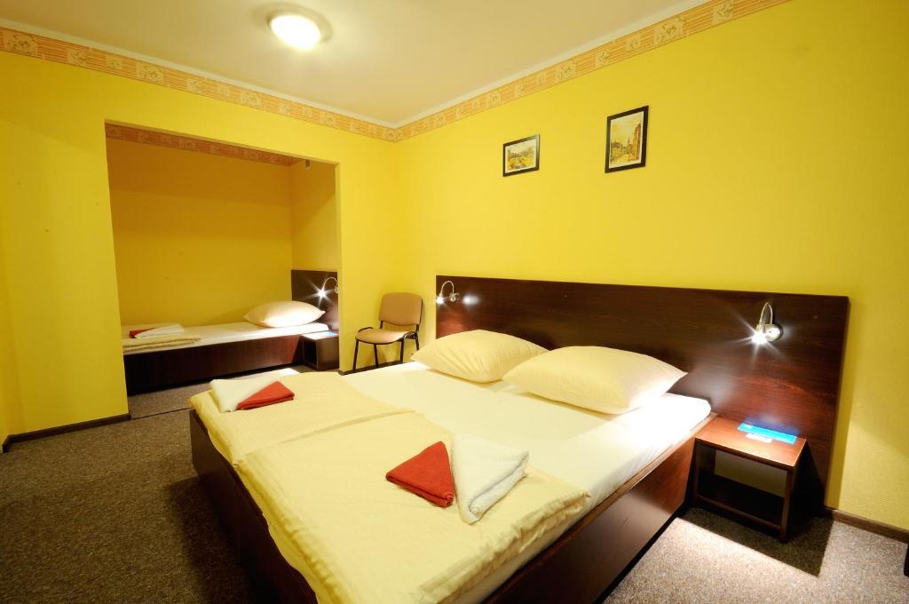 Hotel Gambit I Restauracja Cieszyn Cieszyn  Ngoại thất bức ảnh