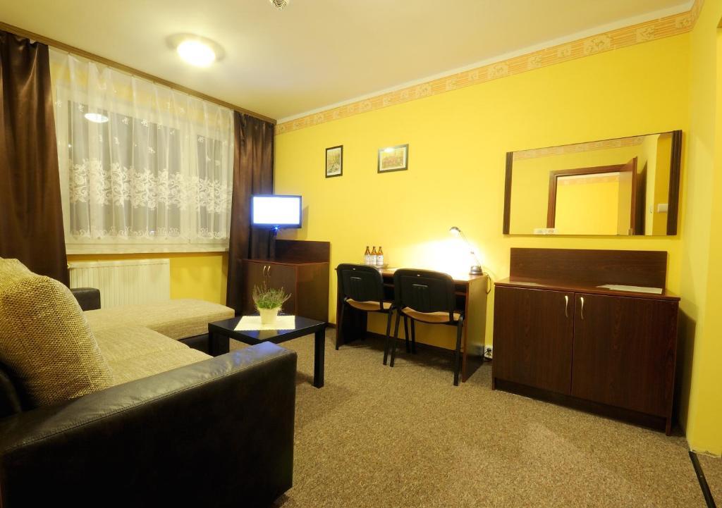 Hotel Gambit I Restauracja Cieszyn Cieszyn  Ngoại thất bức ảnh