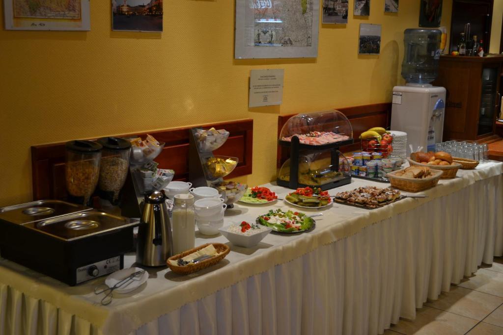 Hotel Gambit I Restauracja Cieszyn Cieszyn  Ngoại thất bức ảnh
